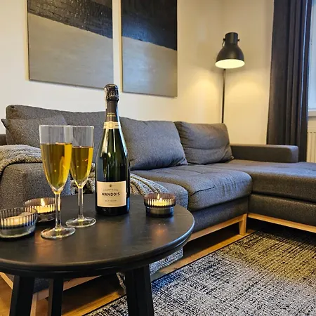 Urban Apartments Premium No 3, Free Private Parking, Self Check-In Chorzow Exterior photo