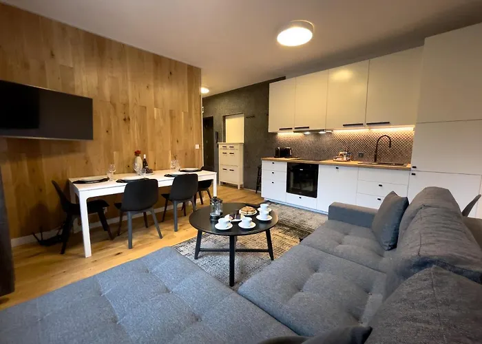 Urban Apartments Premium No 3, Free Private Parking, Self Check-In